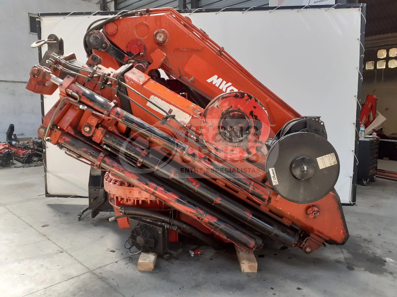Grúa hidráulica MKG HLK 770 HP - Grua para camião: foto 1 Grúa hidráulica MKG HLK 770 HP - Grua para camião: foto 1