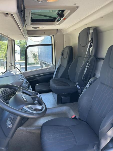 DAF CF 340 - Camião furgão: foto 4 DAF CF 340 - Camião furgão: foto 4