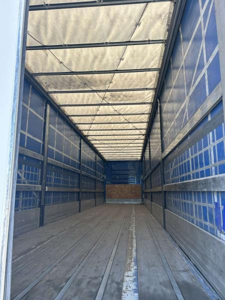 Fruehauf - Semi-reboque de lona: foto 4 Fruehauf - Semi-reboque de lona: foto 4