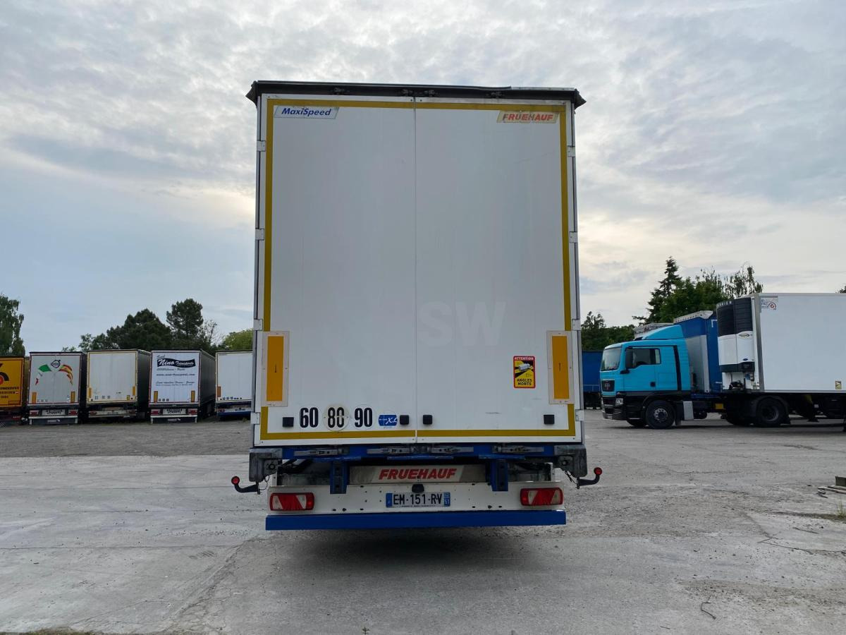 Fruehauf - Semi-reboque de lona: foto 4 Fruehauf - Semi-reboque de lona: foto 4