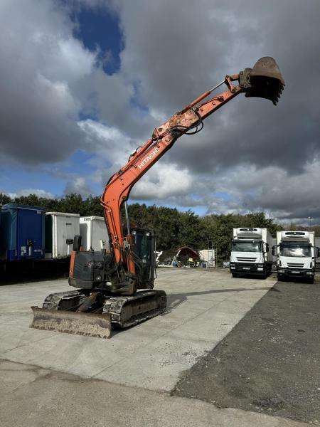 Hitachi ZX85USB-5A - Escavadora de rastos: foto 3 Hitachi ZX85USB-5A - Escavadora de rastos: foto 3