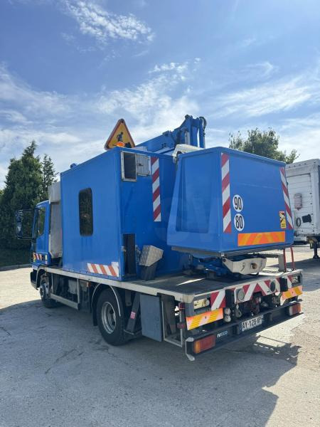 Iveco Eurocargo 100E18 - Caminhão com plataforma aérea: foto 4 Iveco Eurocargo 100E18 - Caminhão com plataforma aérea: foto 4