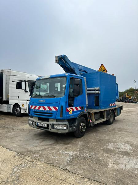Iveco Eurocargo 100E19 - Caminhão com plataforma aérea: foto 1 Iveco Eurocargo 100E19 - Caminhão com plataforma aérea: foto 1