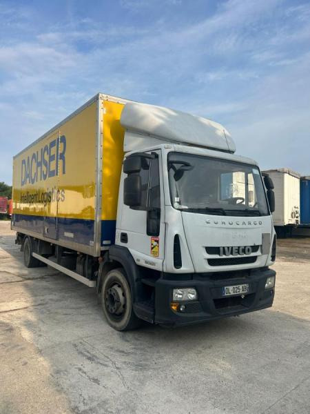 Iveco Eurocargo 160E18 - Camião furgão: foto 1 Iveco Eurocargo 160E18 - Camião furgão: foto 1