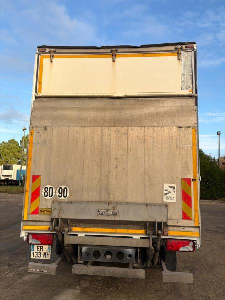 MAN TGM 18.290 - Camião de lona: foto 4 MAN TGM 18.290 - Camião de lona: foto 4