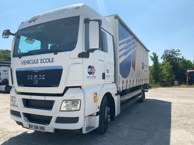 MAN TGX 18.360 - Camião de lona: foto 3 MAN TGX 18.360 - Camião de lona: foto 3