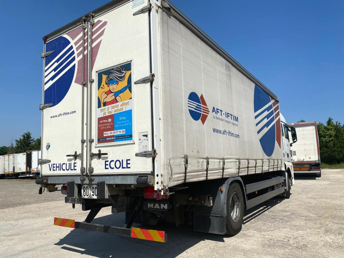 MAN TGX 18.360 - Camião de lona: foto 4 MAN TGX 18.360 - Camião de lona: foto 4