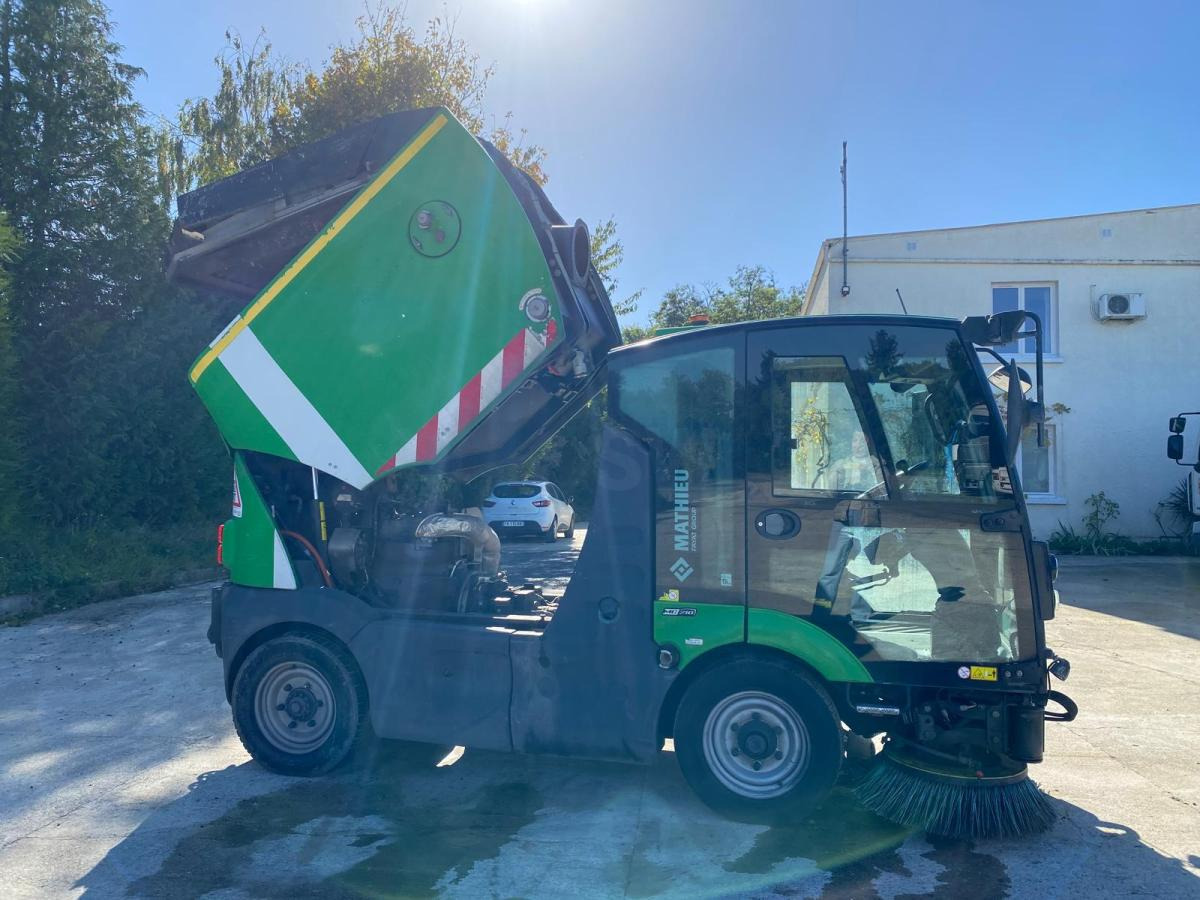 Mathieu Azura MC210 - Varredora urbana: foto 3 Mathieu Azura MC210 - Varredora urbana: foto 3