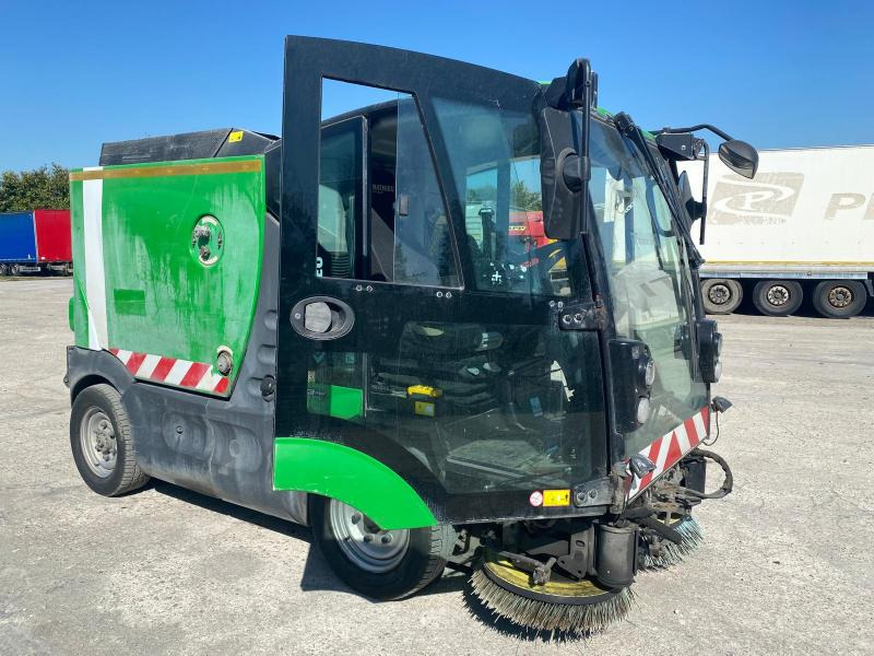 Mathieu Azura MC210 - Varredora urbana: foto 1 Mathieu Azura MC210 - Varredora urbana: foto 1