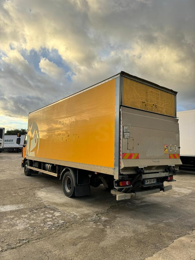 Renault Midlum 220 - Camião furgão: foto 5 Renault Midlum 220 - Camião furgão: foto 5