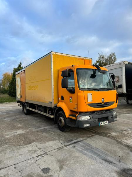 Renault Midlum 220 - Camião furgão: foto 1 Renault Midlum 220 - Camião furgão: foto 1