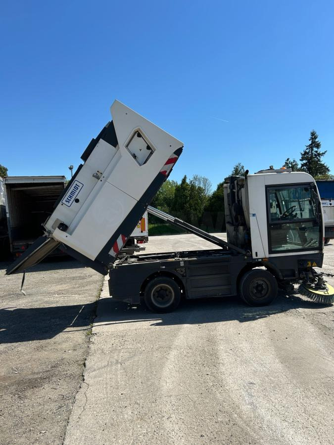 Schmidt CleanGo 500 Compact 400 - Varredora urbana: foto 4 Schmidt CleanGo 500 Compact 400 - Varredora urbana: foto 4