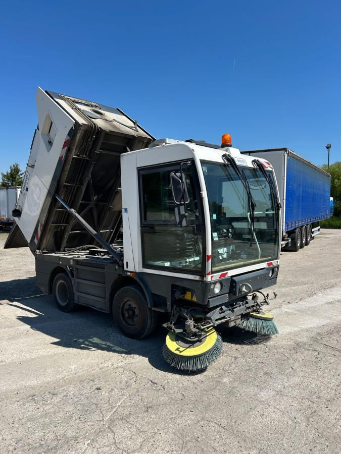 Schmidt Clingo 500 Compact 400 - Varredora urbana: foto 5 Schmidt Clingo 500 Compact 400 - Varredora urbana: foto 5