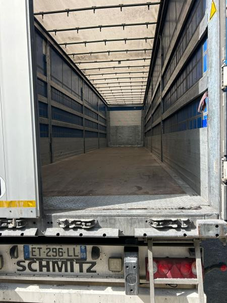 Schmitz Cargobull - Semi-reboque de lona: foto 5 Schmitz Cargobull - Semi-reboque de lona: foto 5