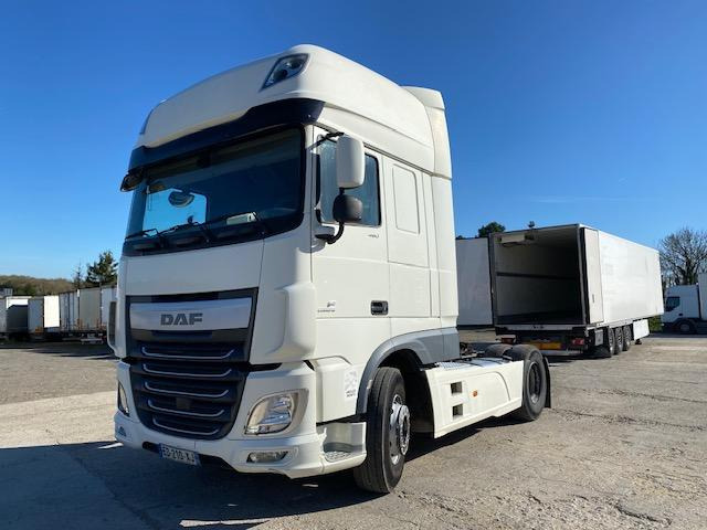 Tractor DAF XF: foto 1