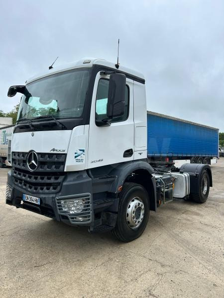 Mercedes Arocs 2045 - Tractor: foto 1 Mercedes Arocs 2045 - Tractor: foto 1