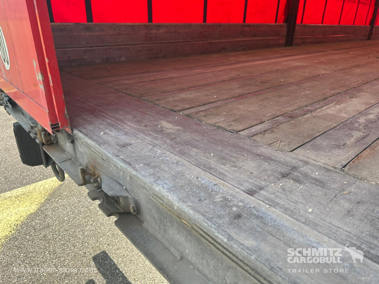 FRUEHAUF Curtainsider Standard - Semi-reboque de lona: foto 3 FRUEHAUF Curtainsider Standard - Semi-reboque de lona: foto 3