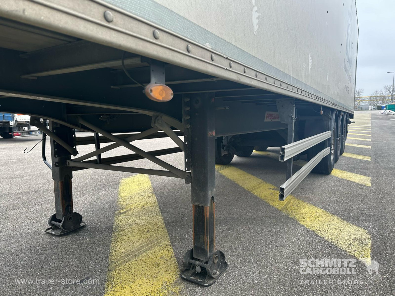 Locação financeira de FRUEHAUF Dryfreight Standard Roller shutter door FRUEHAUF Dryfreight Standard Roller shutter door: foto 12
