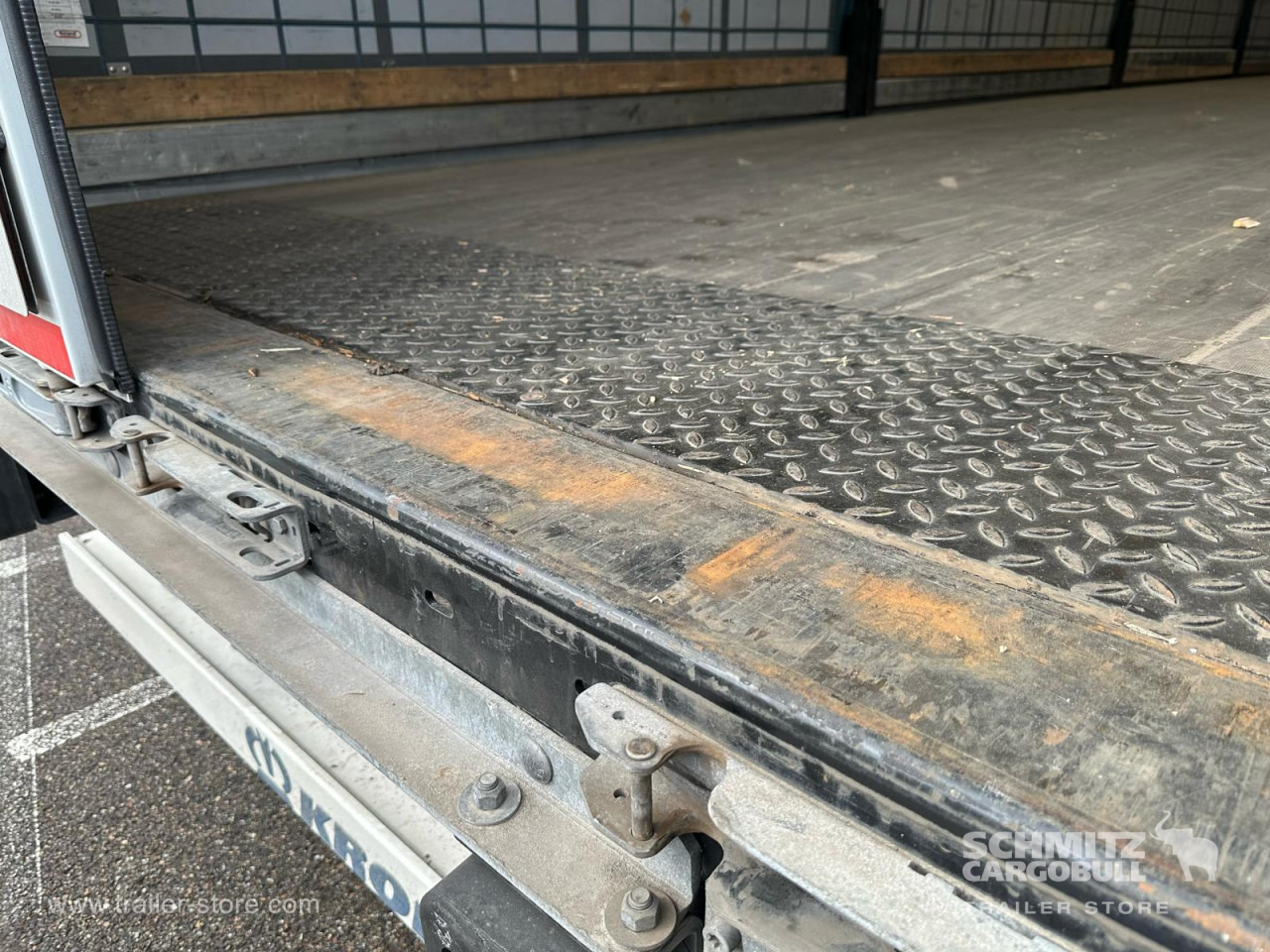 KRONE Curtainsider Standard - Semi-reboque de lona: foto 5 KRONE Curtainsider Standard - Semi-reboque de lona: foto 5