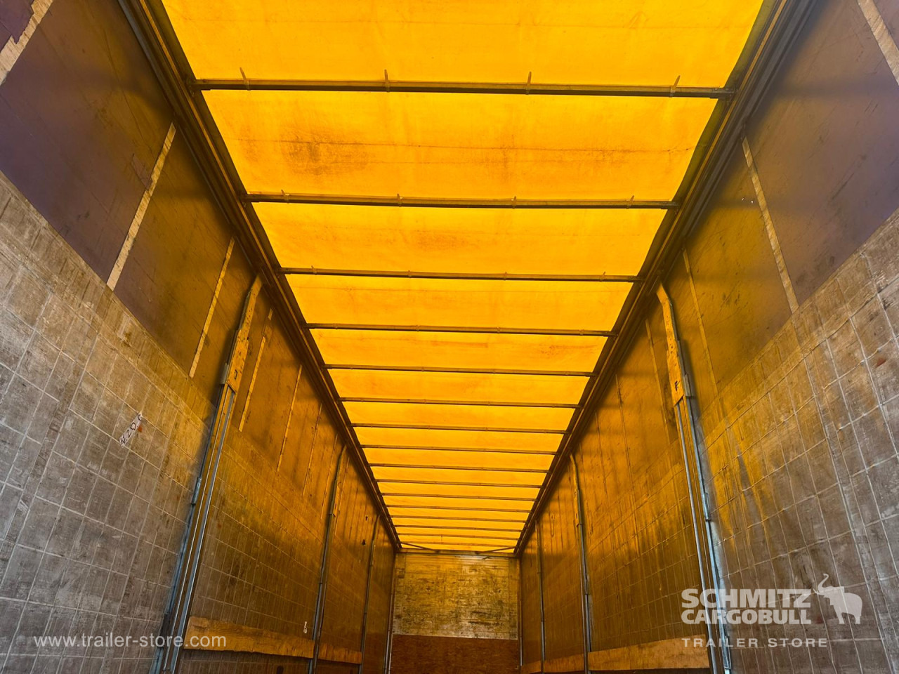 SAMRO Curtainsider Standard - Semi-reboque de lona: foto 4 SAMRO Curtainsider Standard - Semi-reboque de lona: foto 4