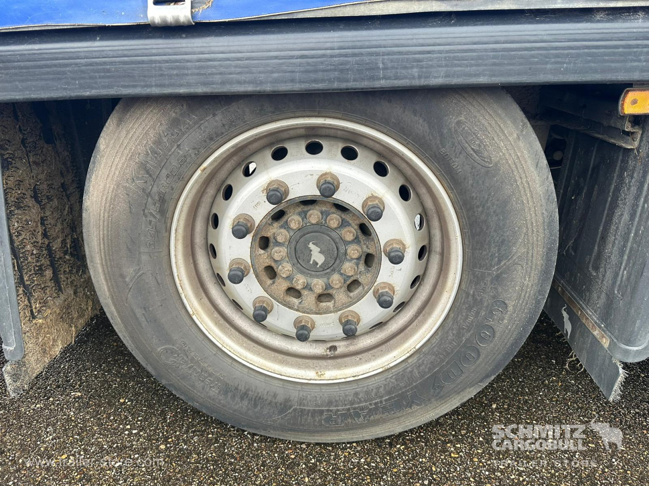 SCHMITZ Curtainsider Mega - Semi-reboque de lona: foto 3 SCHMITZ Curtainsider Mega - Semi-reboque de lona: foto 3