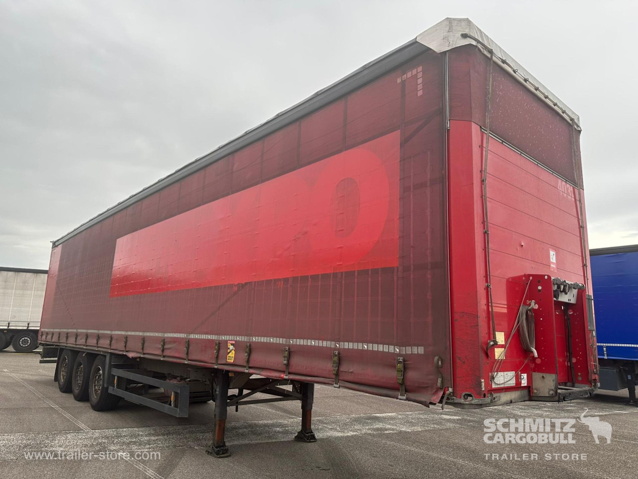 SCHMITZ Curtainsider Standard - Semi-reboque de lona: foto 1 SCHMITZ Curtainsider Standard - Semi-reboque de lona: foto 1