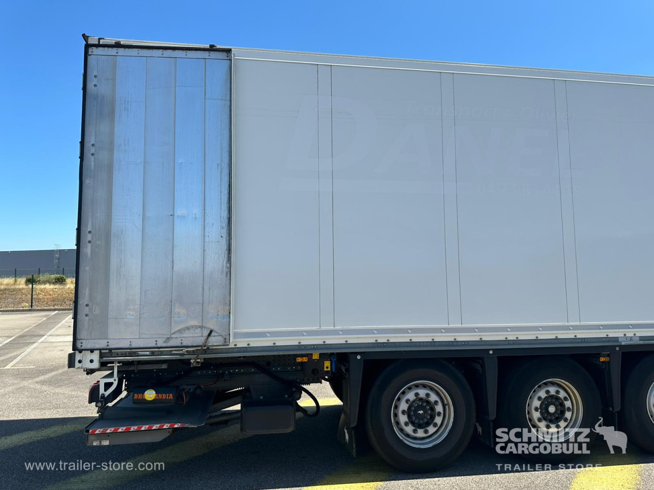SCHMITZ Dryfreight Standard Taillift - Semi-reboque furgão: foto 5 SCHMITZ Dryfreight Standard Taillift - Semi-reboque furgão: foto 5