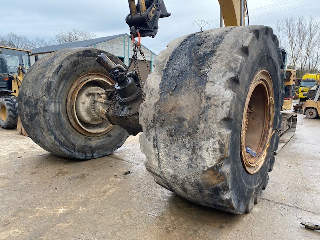 CAT 992 C -1V-5949 - Eixo dianteiro para Máquina de construção: foto 1 CAT 992 C -1V-5949 - Eixo dianteiro para Máquina de construção: foto 1