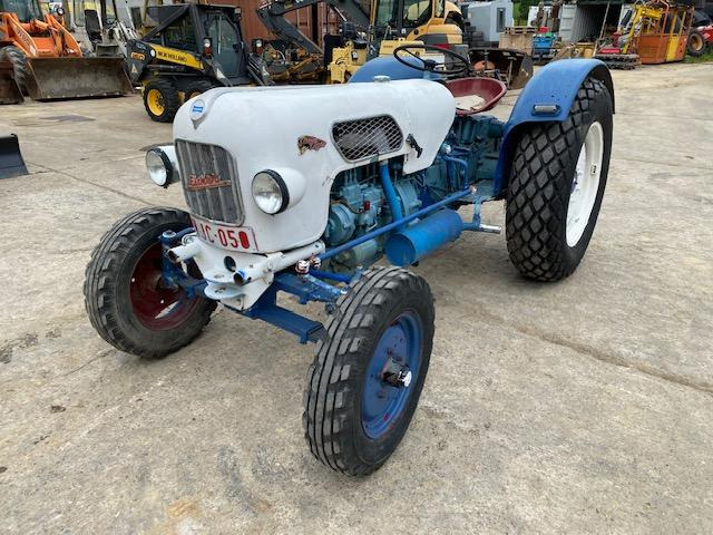 Eicher EM 235 Königtiger - Trator: foto 1 Eicher EM 235 Königtiger - Trator: foto 1