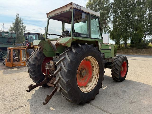 Fendt Favorit 612 LS Turbomatik  - Trator: foto 3 Fendt Favorit 612 LS Turbomatik  - Trator: foto 3