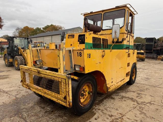 Hamm GRW 15 - Compactador de pneus: foto 1 Hamm GRW 15 - Compactador de pneus: foto 1