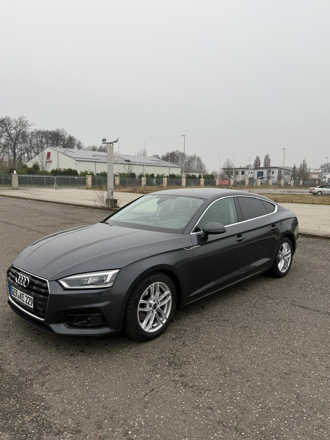 AUDI A5 Sportback 2.0 TDI Schräghecklimousine - Automóvel: foto 1 AUDI A5 Sportback 2.0 TDI Schräghecklimousine - Automóvel: foto 1