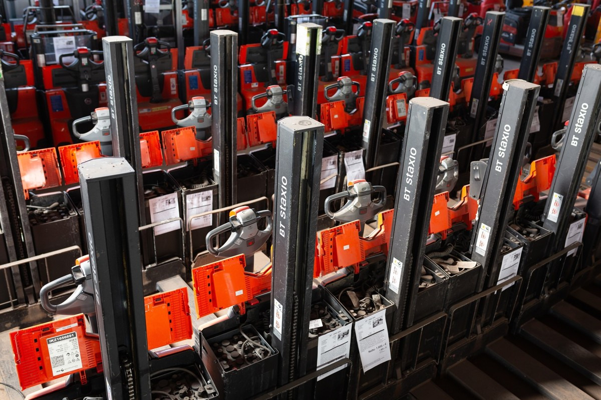 BT SWE 080L Batterie 20/2021 - Porta-palete: foto 1 BT SWE 080L Batterie 20/2021 - Porta-palete: foto 1