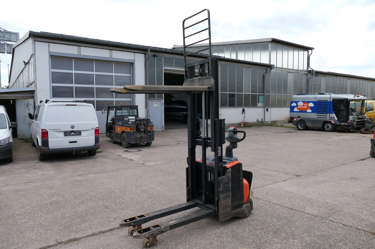 BT SWE 200D Batterie 16/2021 - Porta-palete: foto 1 BT SWE 200D Batterie 16/2021 - Porta-palete: foto 1