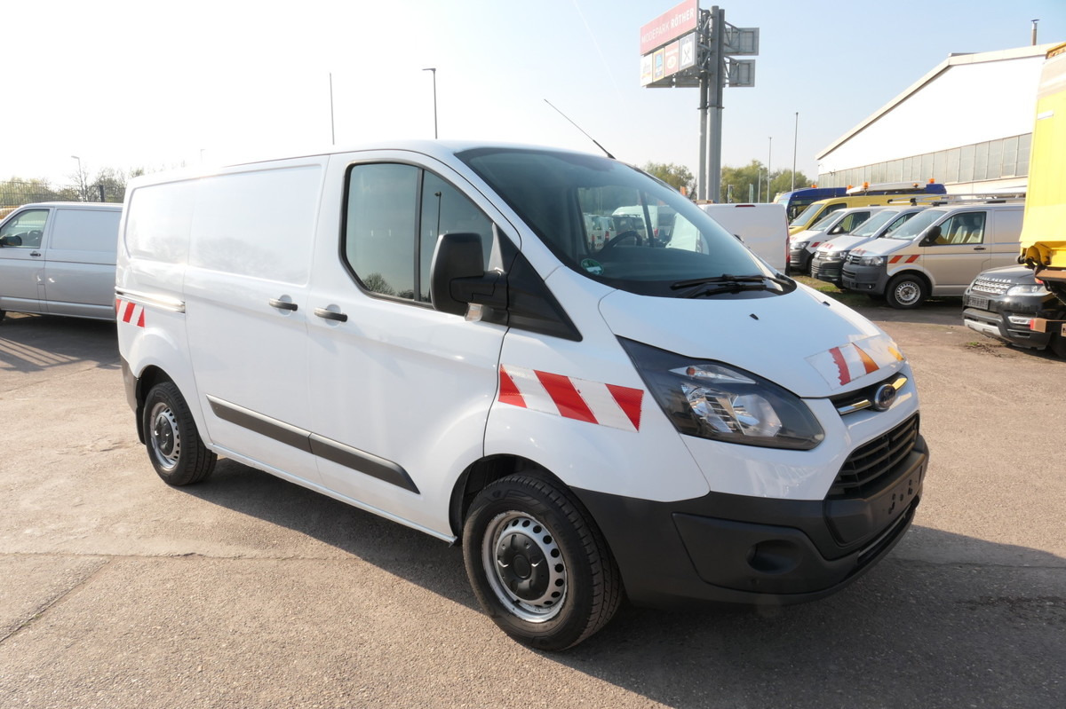 FORD Transit Custom 290 2.0 TDCi KLIMA TEMPOMAT AHK W - Furgão compacto: foto 3 FORD Transit Custom 290 2.0 TDCi KLIMA TEMPOMAT AHK W - Furgão compacto: foto 3