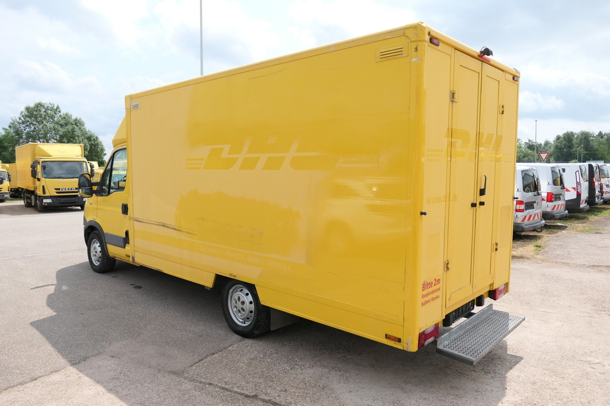 IVECO Daily 35 S11 C30C AUTOMATIK KAMERA MAXI KAMERA R - Carrinha de contentor: foto 4 IVECO Daily 35 S11 C30C AUTOMATIK KAMERA MAXI KAMERA R - Carrinha de contentor: foto 4
