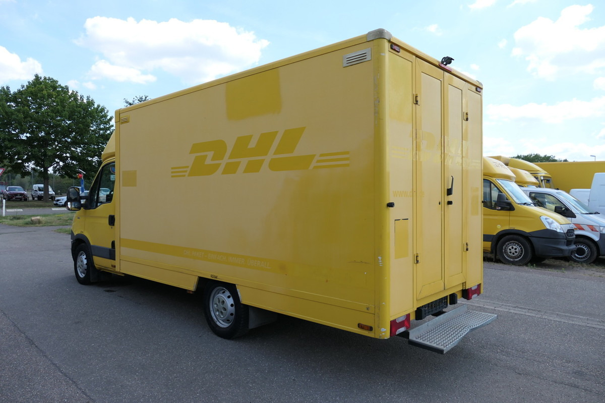 IVECO Daily 35 S11 C30C AUTOMATIK KAMERA MAXI KAMERA R - Carrinha de contentor: foto 4 IVECO Daily 35 S11 C30C AUTOMATIK KAMERA MAXI KAMERA R - Carrinha de contentor: foto 4