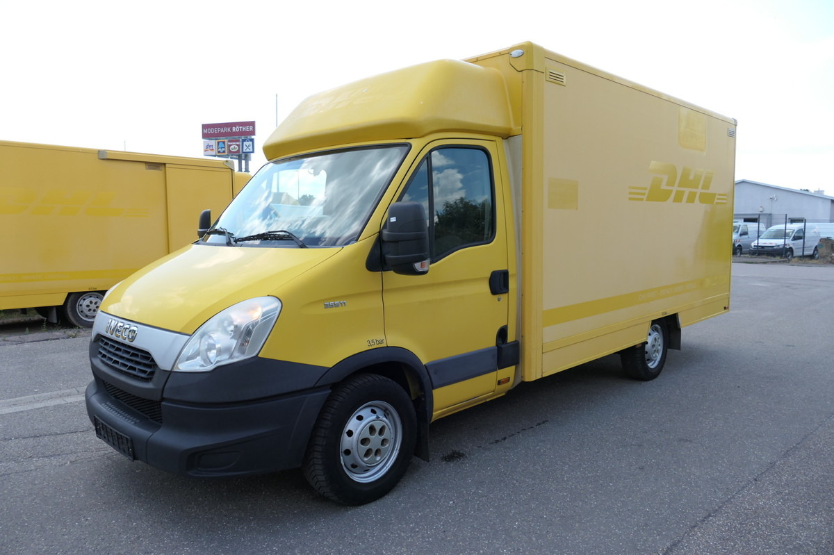 IVECO Daily 35 S11 C30C AUTOMATIK KAMERA MAXI KAMERA R - Carrinha de contentor: foto 1 IVECO Daily 35 S11 C30C AUTOMATIK KAMERA MAXI KAMERA R - Carrinha de contentor: foto 1