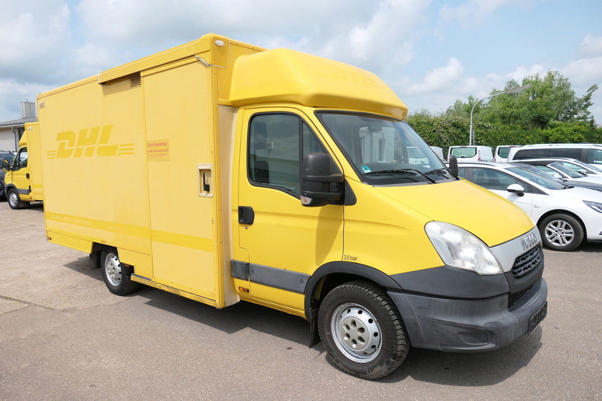 IVECO Daily 35 S11 C30C AUTOMATIK KAMERA MAXI KAMERA R - Carrinha de contentor: foto 1 IVECO Daily 35 S11 C30C AUTOMATIK KAMERA MAXI KAMERA R - Carrinha de contentor: foto 1