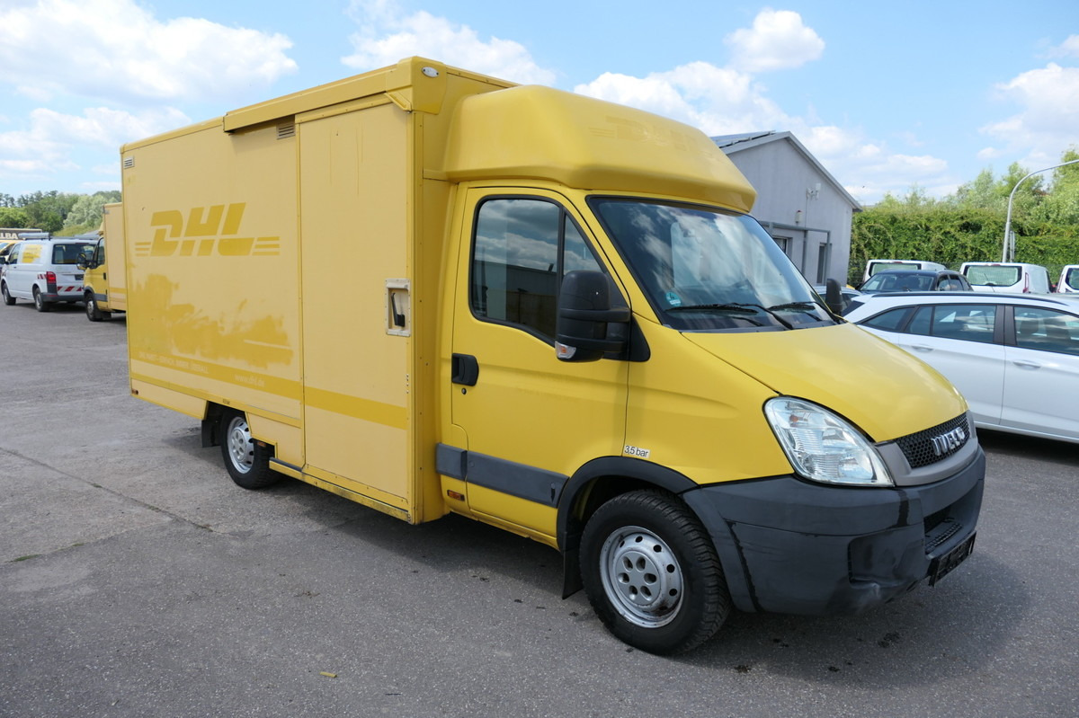 IVECO Daily 35 S11 C30C AUTOMATIK KAMERA MAXI Regale D - Carrinha de contentor: foto 2 IVECO Daily 35 S11 C30C AUTOMATIK KAMERA MAXI Regale D - Carrinha de contentor: foto 2