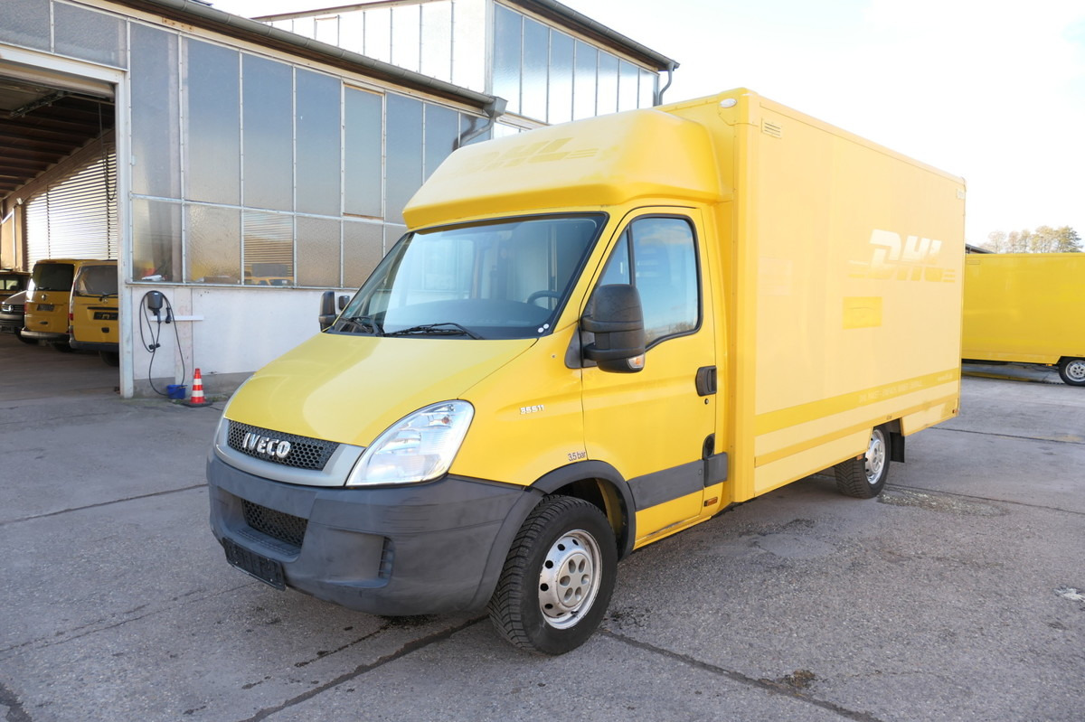 IVECO Daily 35 S11 C30C AUTOMATIK KAMERA MAXI Regale D - Carrinha de contentor: foto 2 IVECO Daily 35 S11 C30C AUTOMATIK KAMERA MAXI Regale D - Carrinha de contentor: foto 2