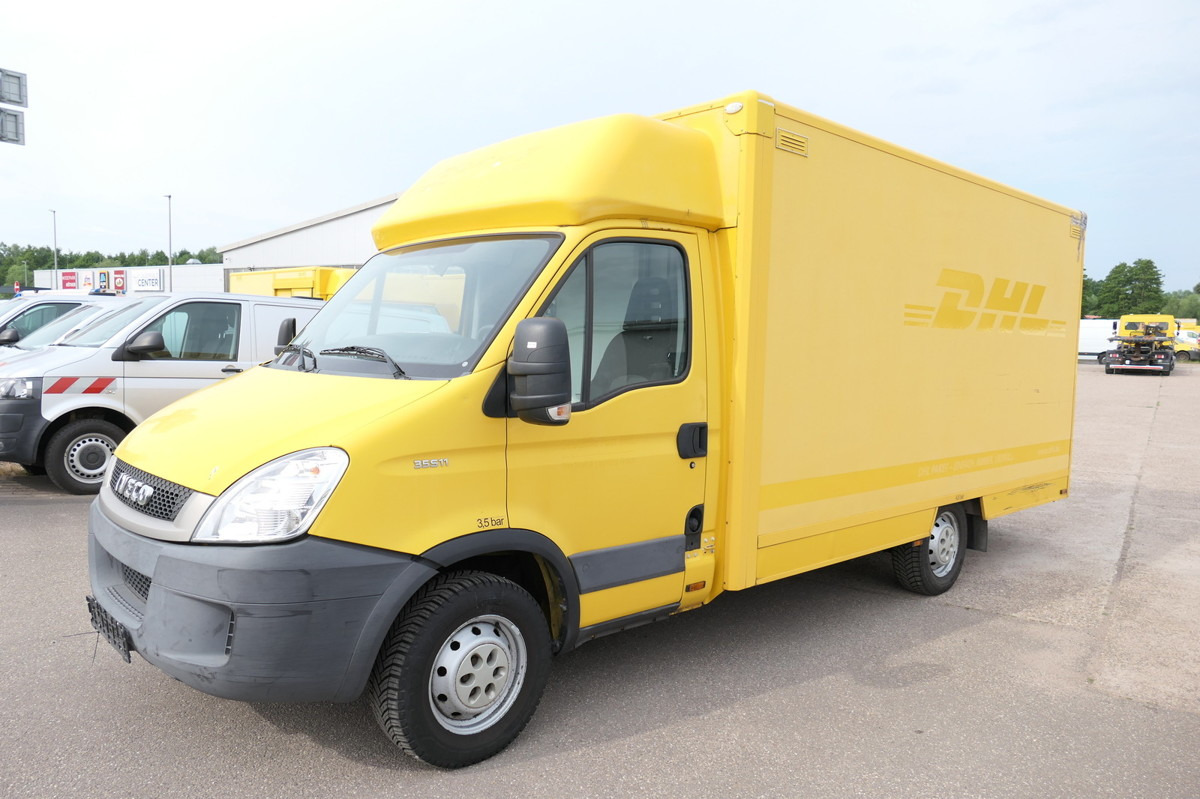 IVECO Daily 35 S11 C30C AUTOMATIK KAMERA MAXI Regale D - Carrinha de contentor: foto 1 IVECO Daily 35 S11 C30C AUTOMATIK KAMERA MAXI Regale D - Carrinha de contentor: foto 1