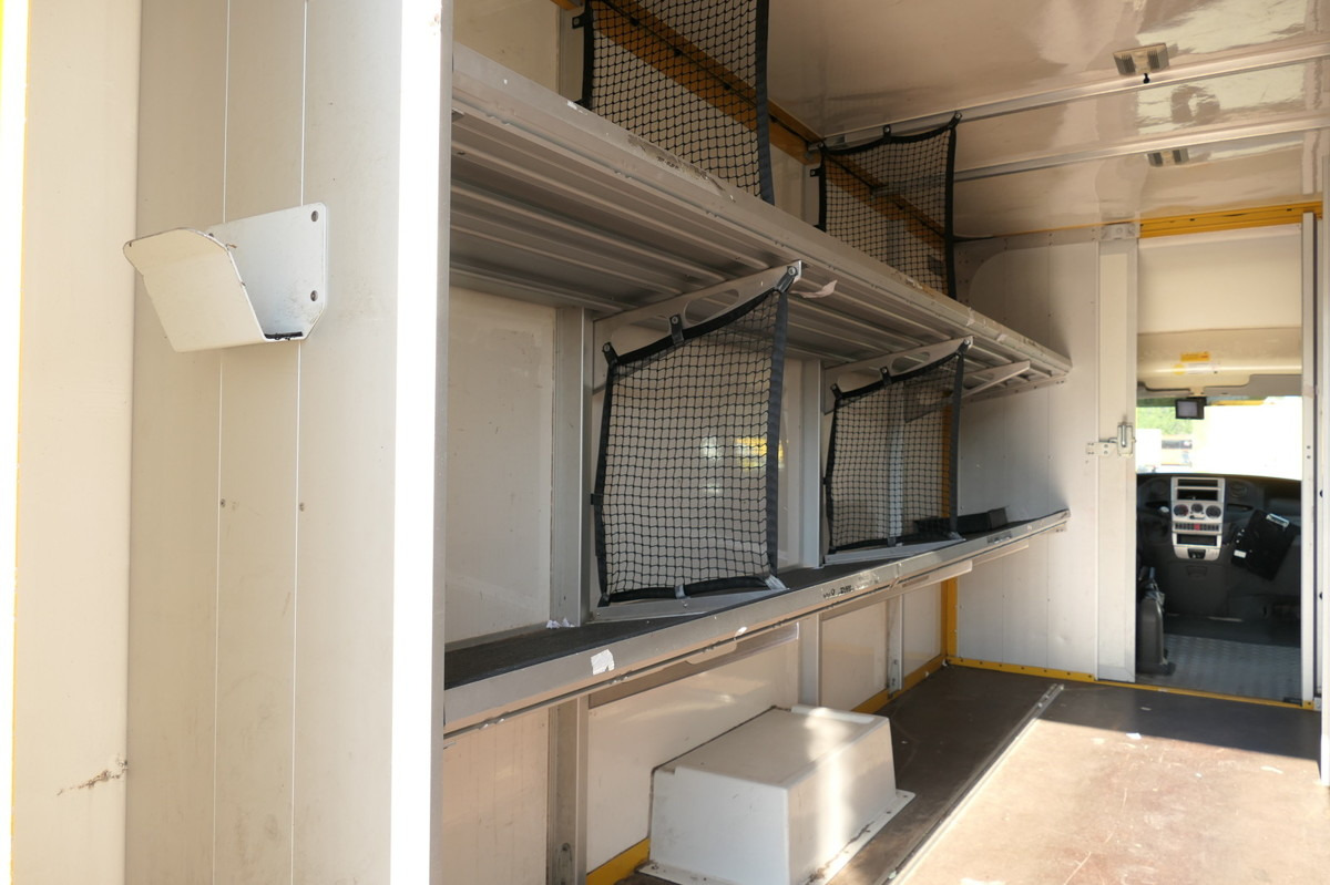 Carrinha de contentor IVECO Daily 35 S11 C30C AUTOMATIK KAMERA MAXI Regale D: foto 8