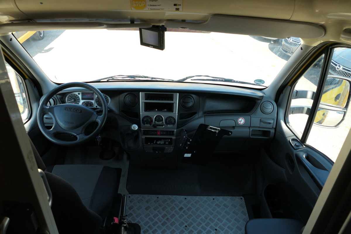 Carrinha de contentor IVECO Daily 35 S11 C30C AUTOMATIK KAMERA MAXI Regale D: foto 7