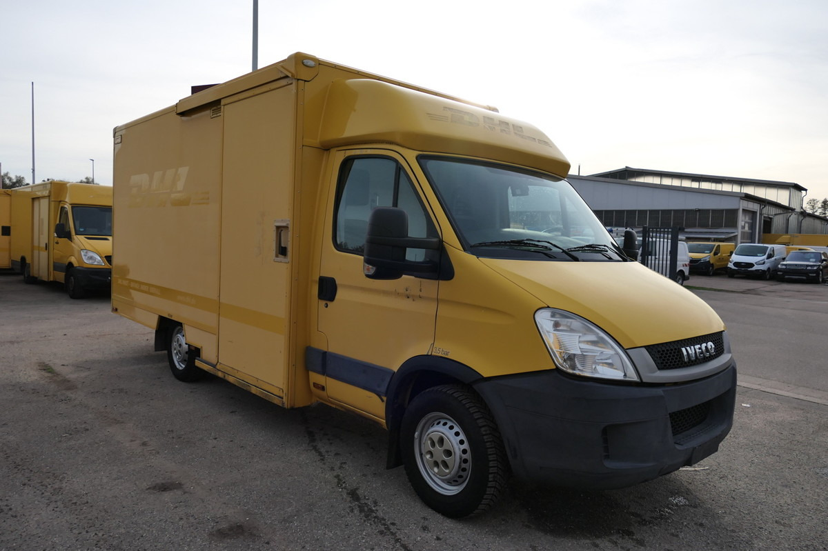 IVECO Daily 35 S11 C30C AUTOMATIK KAMERA MAXI Regale D - Carrinha de contentor: foto 2 IVECO Daily 35 S11 C30C AUTOMATIK KAMERA MAXI Regale D - Carrinha de contentor: foto 2