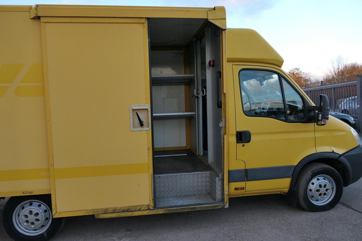 IVECO Daily 35 S11 C30C AUTOMATIK KAMERA Regale LUFT - Carrinha de contentor: foto 5 IVECO Daily 35 S11 C30C AUTOMATIK KAMERA Regale LUFT - Carrinha de contentor: foto 5