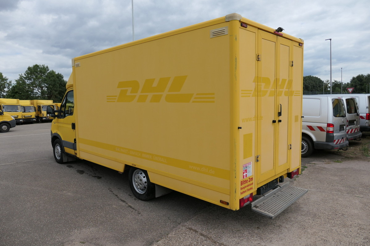 IVECO Daily 35 S11 C30C AUTOMATIK KAMERA Regale LUFT D - Carrinha de contentor: foto 4 IVECO Daily 35 S11 C30C AUTOMATIK KAMERA Regale LUFT D - Carrinha de contentor: foto 4