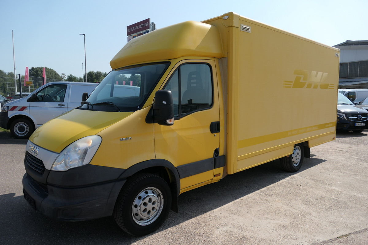 IVECO Daily 35 S11 C30C AUTOMATIK KAMERA Regale LUFT D - Carrinha de contentor: foto 2 IVECO Daily 35 S11 C30C AUTOMATIK KAMERA Regale LUFT D - Carrinha de contentor: foto 2