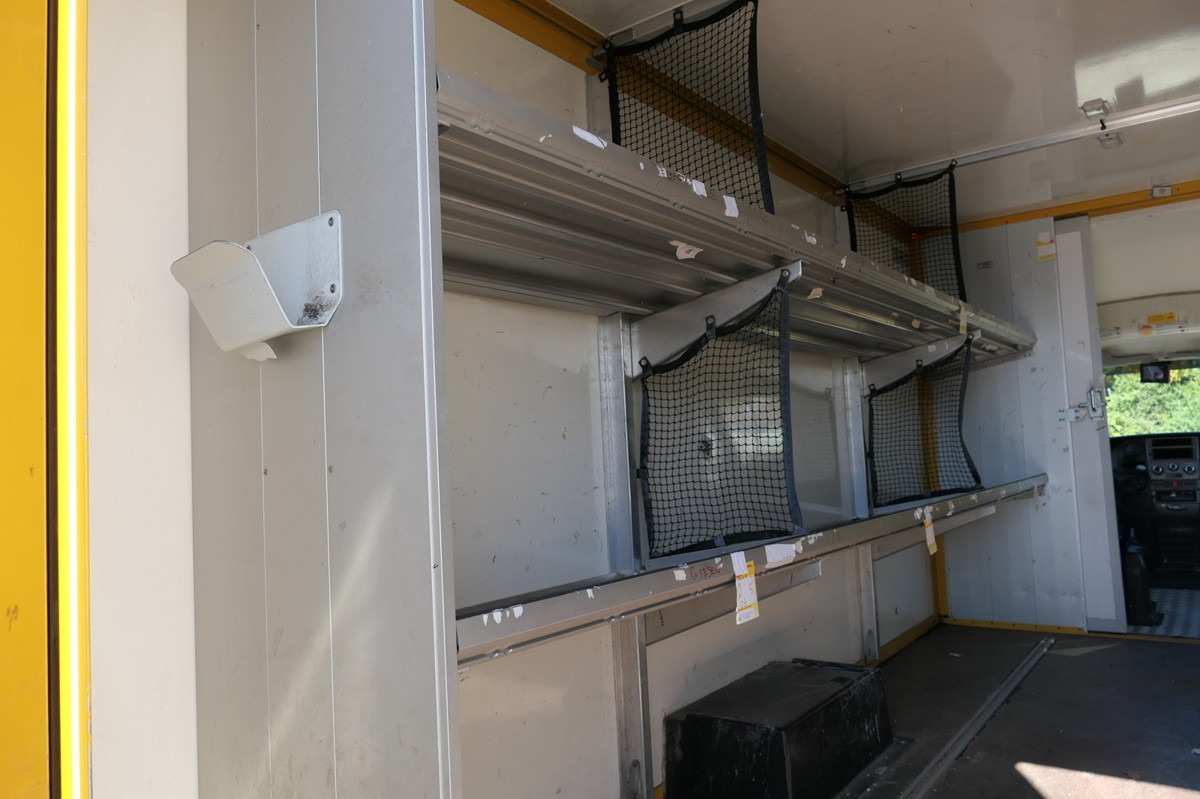 IVECO Daily 35 S11 C30C AUTOMATIK KAMERA Regale LUFT D - Carrinha de contentor: foto 5 IVECO Daily 35 S11 C30C AUTOMATIK KAMERA Regale LUFT D - Carrinha de contentor: foto 5