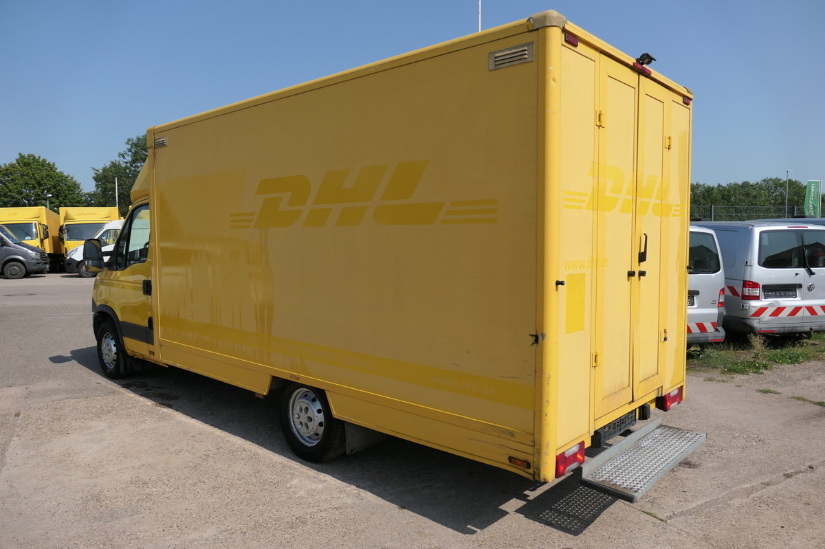 IVECO Daily 35 S11 C30C AUTOMATIK KAMERA Regale LUFT D - Carrinha de contentor: foto 4 IVECO Daily 35 S11 C30C AUTOMATIK KAMERA Regale LUFT D - Carrinha de contentor: foto 4